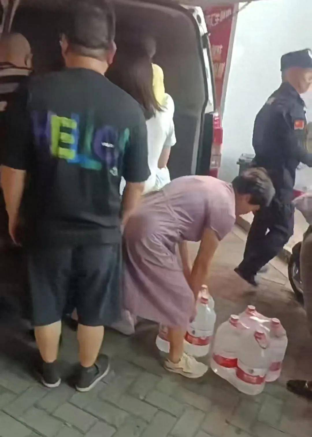 编造虚假警情通报 网民捏造杭州粪水谣言被刑拘